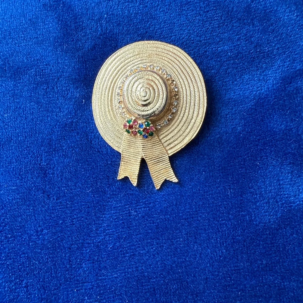 Gold Tone Straw Hat Brooch with Colorful Rhinestones